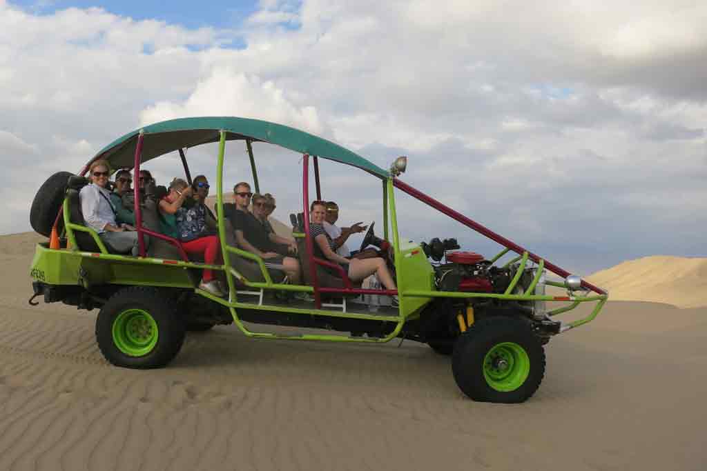 A sunny break (in Paracas and Huacachina)